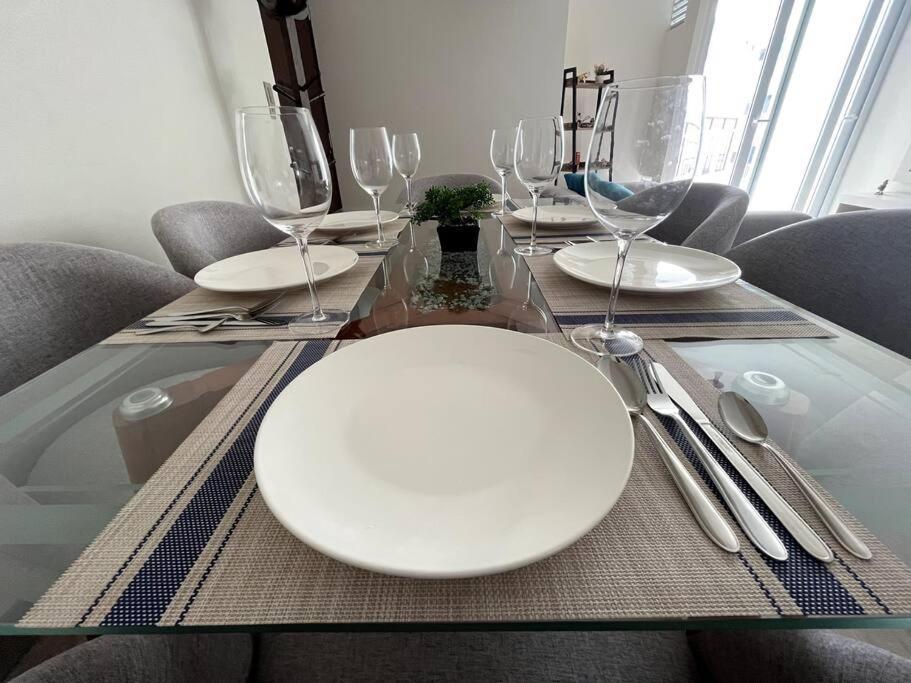 Luxury Apartment In Miraflores With Rooftop Pool Lima Bagian luar foto